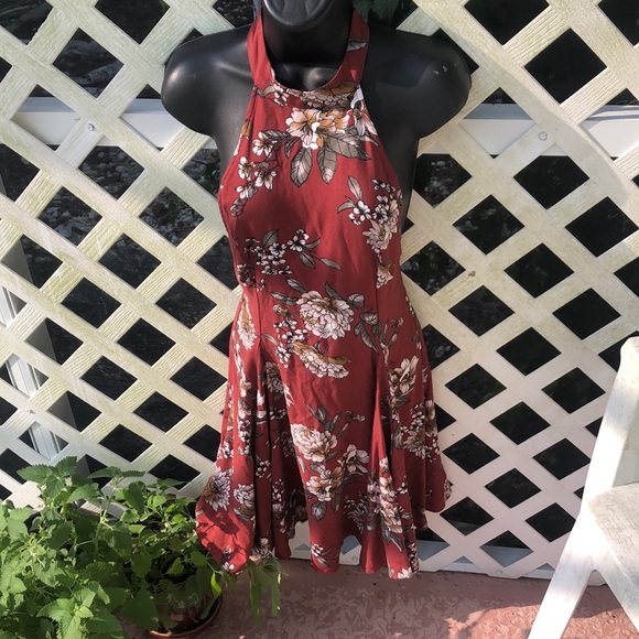 Audrey 3+1 floral midi dress.. high neck - Picture 3 of 7